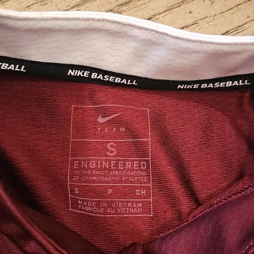 Nike Burgendy Baseball Shirt Size S